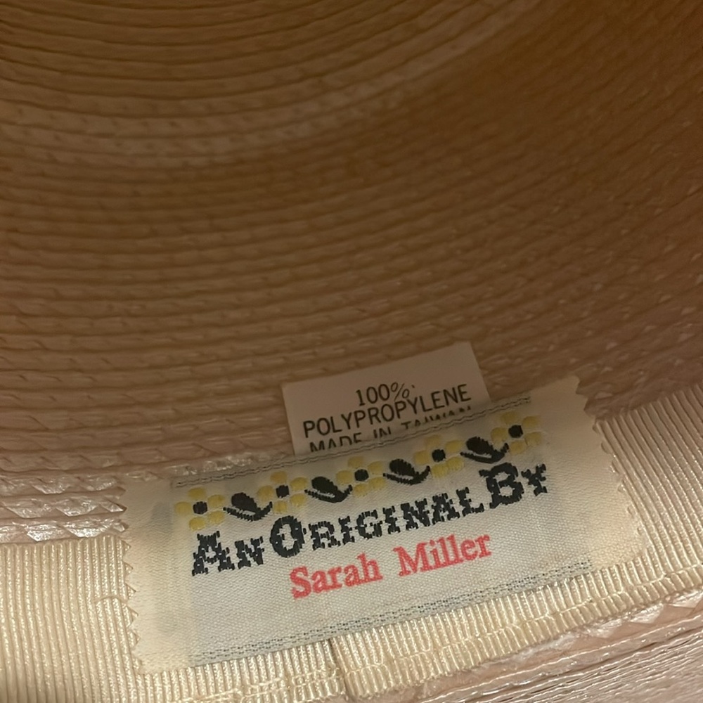 Rare hat - Picture 2 of 2